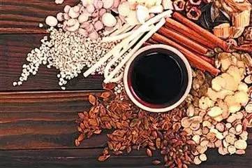 老中医的三十五个秘方【上】 中医老偏方_中医治疗遗传性脱发偏方_中医治疗脱发的偏方