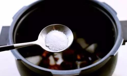 白萝卜和它一起炖,抗癌,降三高,预防感冒!来年不怕病 白萝卜和它一起炖,抗癌,降三高,预防感冒!来年不怕病