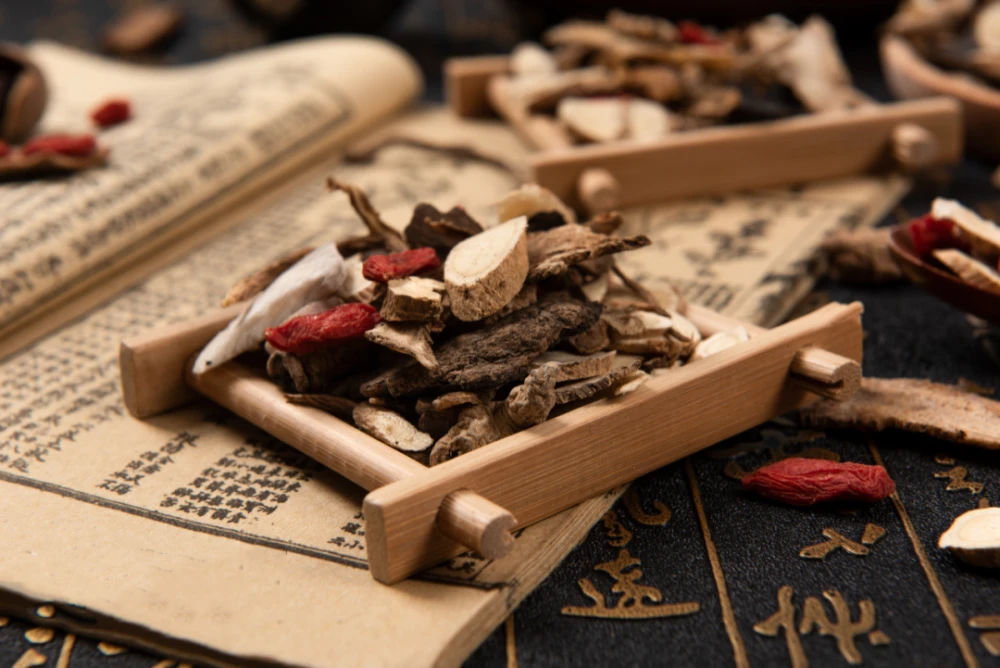 痔疮全息反射无痛断根疗法_痔疮两味中药断根_精索曲张中药断根