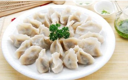 冬至包饺子的作文 冬至包饺子的作文