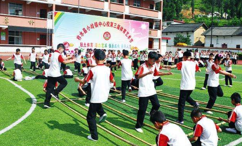 [我是接班人观看]我是接班人《动启新未来》观后感作文