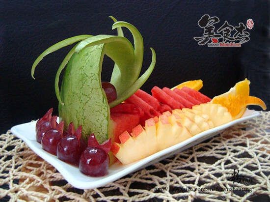 十八图详解四种水果的水果拼盘切法