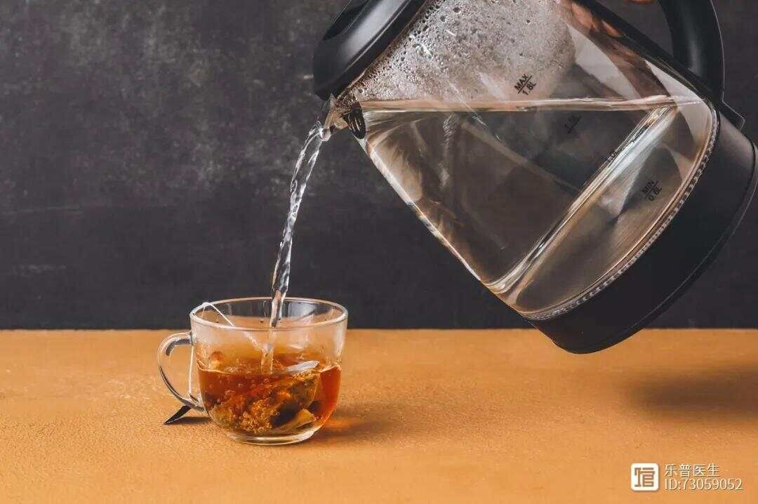 喝开水普及_喝开水和茶哪个对身体好_