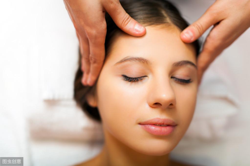 痘痘长头皮上_头皮长痘痘_痘痘长头皮上会秃吗